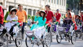 Capture the bustling beauty of Vietnam’s cultural landmarks